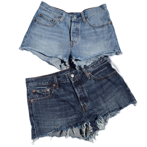 *SOLD* Levis 501 Mid-Rise Denim Cut Off Shorts - US 29 - Picture 6 of 6